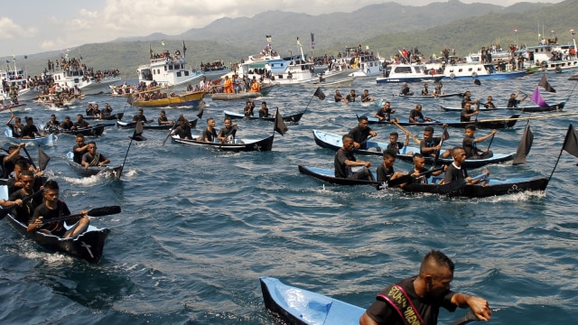 Prosesi Laksar Laut Semana Santa. (Foto: Antara/Kornelis Kaha)