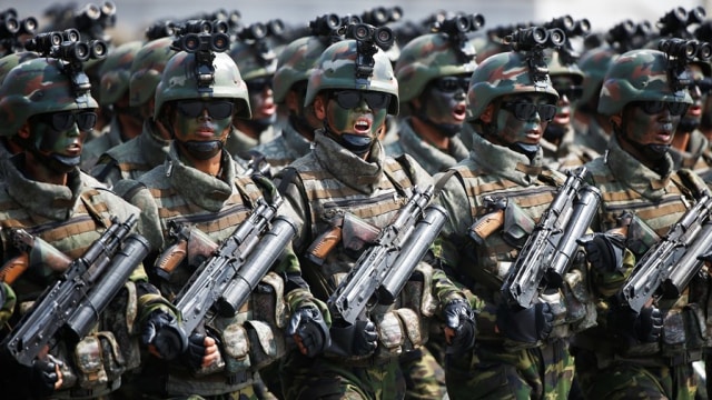 LIPSUS KOREA UTARA-Parade Militer Korea Utara