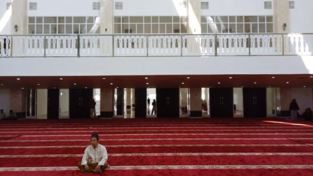 Masjid Raya KH Hasyim Asy'ari. (Foto: Kevin Kurnianto/kumparan)