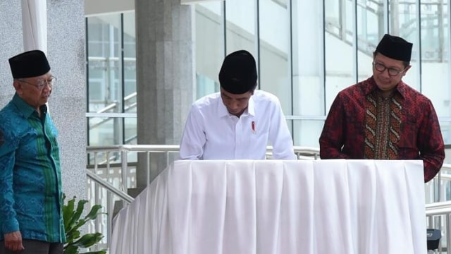 Jokowi di Peresmian Masjid Raya KH Hasyim Asy'ari (Foto: Dok. Biro Pers, Media, dan Informasi Sekretariat Presiden)