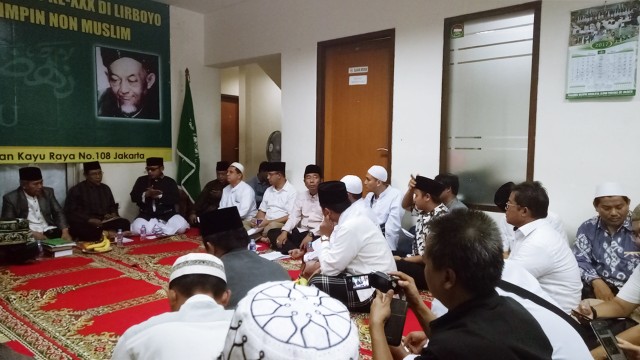 Anies dan H. Lulung di PWNU DKI Jakarta (Foto: Ainul Qalbi/kumparan)