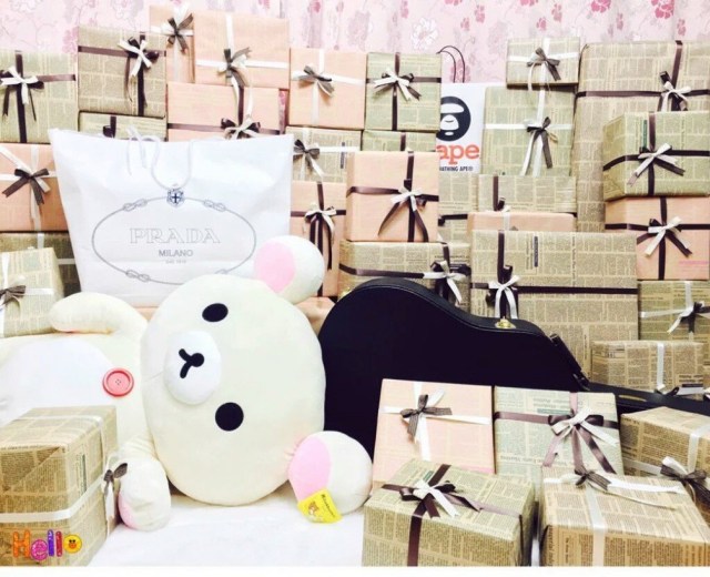 Hadiah mewah dari fans K-Pop. (Foto: Koreaboo.com)