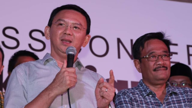 Ahok di posko pemenangan Ahok-Djarot. (Foto: Fanny Kusumawardhani/kumparan)