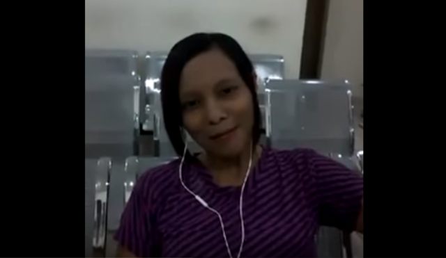 Wanita potong payudara. (Foto: Youtube)