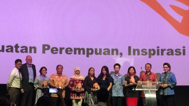 Penghargaan pada pihak turut memberantas korupsi (Foto: Iqra Ardini/kumparan)