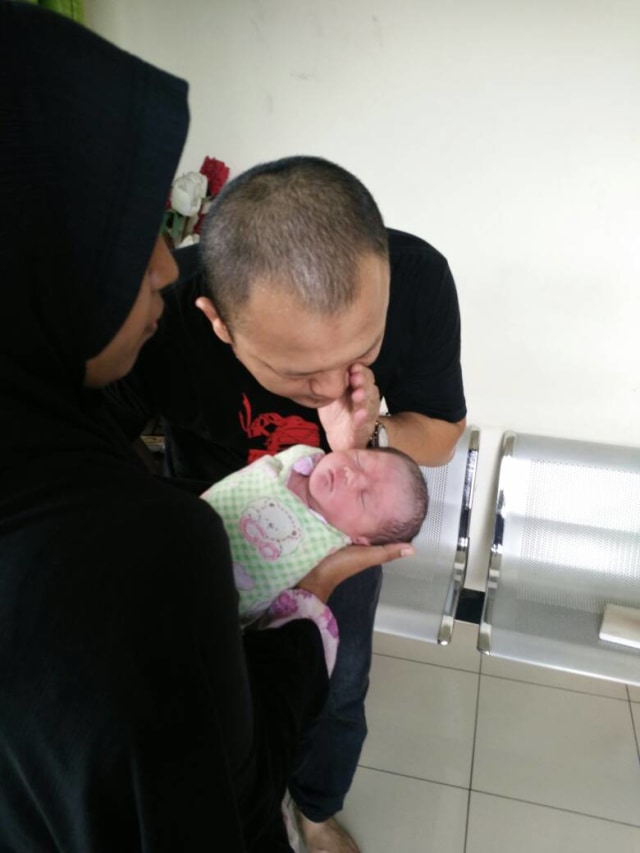 Penemuan bayi yang dibuang orang tuanya (Foto: Dok. Polres Bogor)