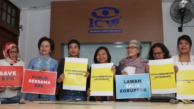 Konpers "Jangan Lemahkan KPK" di kantor ICW Foto: Fanny Kusumawardhani/kumparan