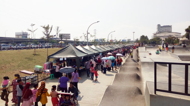 Suasana di RPTRA Kalijodo saat libur panjang. (Foto: Akbar Ramadhan/kumparan)