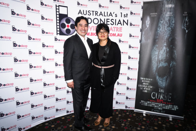 Konfir Kabo (kiri) bersama Konjen RI di Melbourne (Foto: Adhie Ichsan via Bioskop)