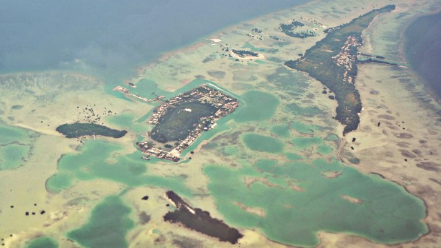 Gugusan Kepulauan Seribu. (Foto: Antara/Iggoy el Fitra)
