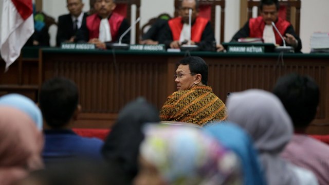 Ahok di Sidang Pledoi (Foto: Foto Pool Sidang Pledoi Ahok)