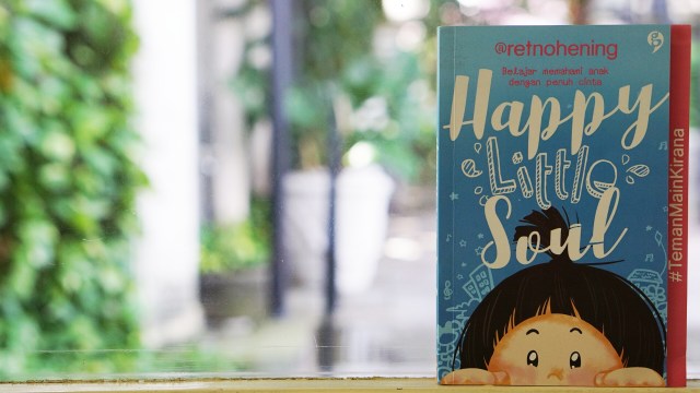 Buku 'Happy Little Soul' (Foto: Putra Kevin/kumparan)