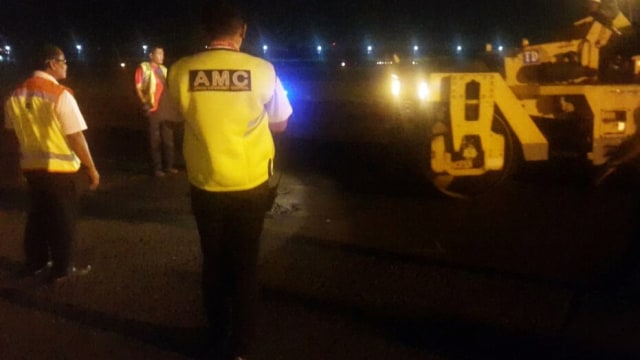 Penurunan Permukaan Apron Bandara AY Semarang (Foto: Dok. AP 1)