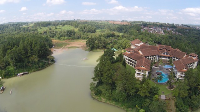 Sumber lumpur di Danau Lido (Foto: Ridho Robby/kumparan)