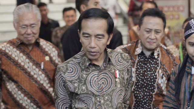 Jokowi di Inacraft 2017 (Foto: Cornelius Bintang/kumparan)