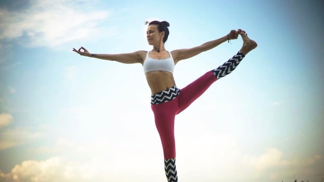 Sophia Latjuba Yoga (Foto: Instagram sophia_latjuba88)