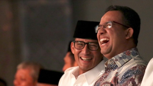 Anies dan Sandi dalam Milad PKS ke-19 (Foto: Fanny Kusumawardhani/kumparan)