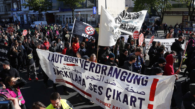 Peringatan Hari Buruh di Jerman. (Foto: Reuters/Fabrizio Bensch)