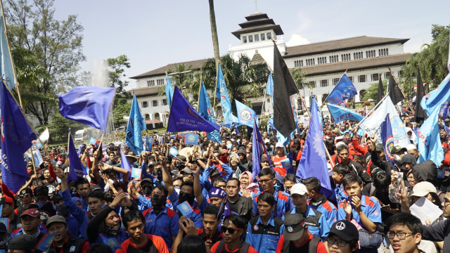 Peringatan Hari Buruh di Bandung