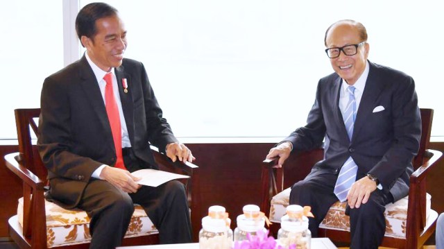 Jokowi dan pemilik CK Hutchison Holdings Limited. (Foto: Biro Pers Kepresidenan)