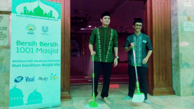 Dude di Masjid Sunda Kelapa, Jakpus (Foto: DN. Mustika/kumparan)