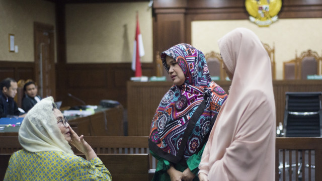 Siti Fadilah Supari, Cici Tegal dan Mediana Hutomo (Foto: Antara/Rosa Panggabean)