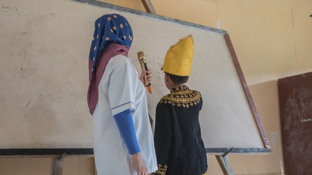 BRI Mengajar di SDN 12 dan SDN 7. (Foto: Ridho Robby/kumparan)