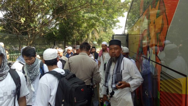 Rombongan Massa Aksi 55 di Masjid Istiqlal (Foto: Aria Pradana/kumparan)