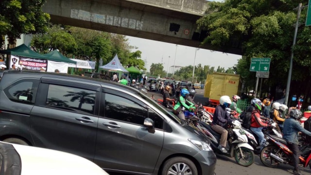 Lalu lintas di Jalan Juanda (Foto: Anggi Dwiky/kumparan)