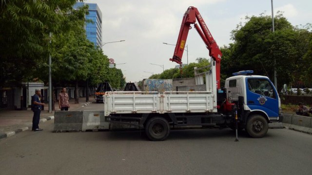 Penutupan Jalan Juanda di Aksi 55 (Foto: Anggi Dwiky/kumparan)