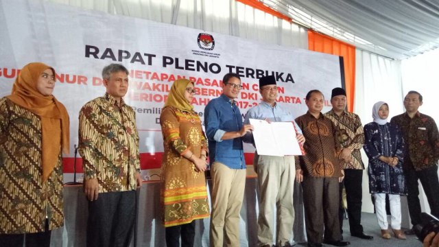 Penyerahan hasil audit dari KPU  (Foto: Wahyuni Sahara/kumparan)