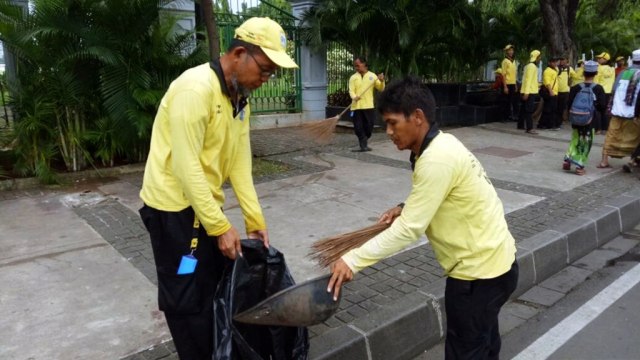 Pasukan Kuning Beraksi (Foto: Anggi Dwiky Dermawan/kumparan)