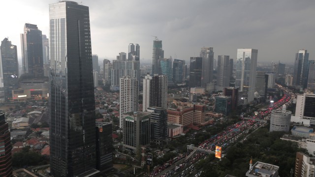 Suasana Jakarta. Foto: Reuters/Beawiharta