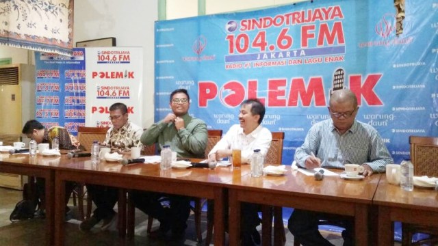 Diskusi di Warung Daun (Foto: Aprilandika Hendra/kumparan)