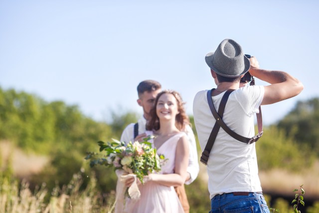 Prewedding di taman (Foto: Thinkstock)