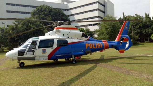 Helikopter di lapangan Kementan. (Foto: Aria Pradana/kumparan)