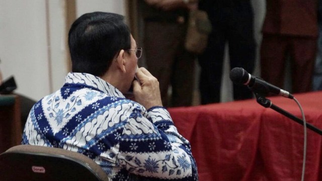 Ahok hadiri sidang putusan kasus penistaan agama (Foto: Aditia Noviansyah/kumparan)