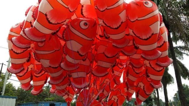 Balon nemo dari massa pro Ahok (Foto: Aria Pradana/kumparan)