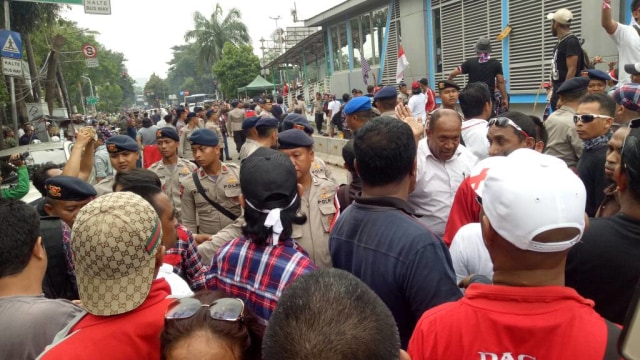 Keriuhan massa pro Ahok (Foto: Aria Pradana/kumparan)