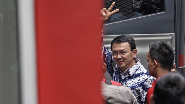 Ahok tiba di Rutan Cipinang. (Foto: Antara/Ubaidillah)