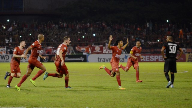 Para pemain PSM merayakan gol. (Foto: ANTARA/Sahrul Manda)