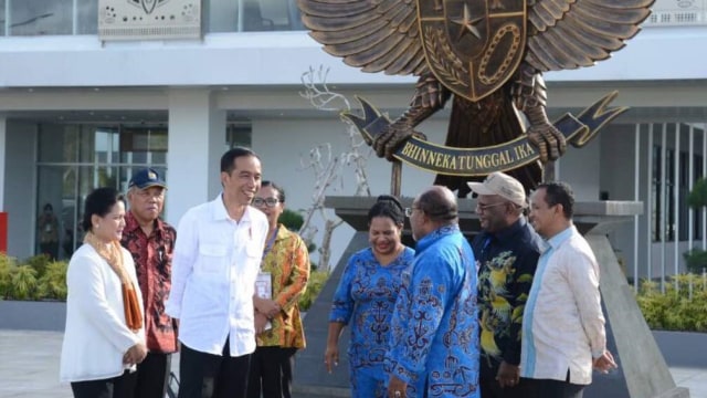 Jokowi meresmikan Pos Lintas Batas Papua (Foto:  Biro Pers, Media, dan Informasi Sekretariat Presiden)