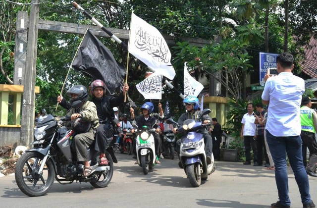 Massa Hizbut Tahrir Indonesia. (Foto: Hizbut Tahrir Indonesia/Facebook)