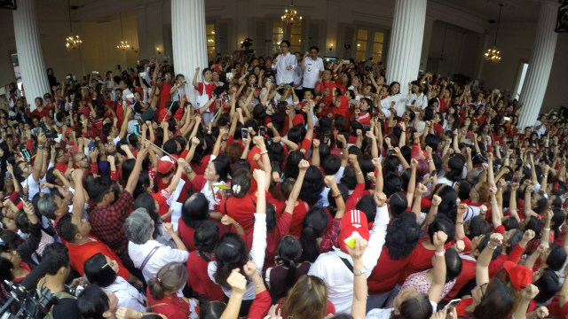 Nyanyi bersama Addie MS di Balai Kota. (Foto: Aditia Noviansyah/kumparan)