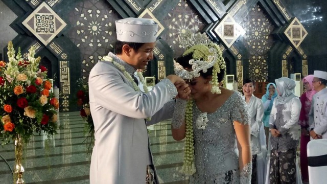 Akad nikah Lale Maliq & D'Essential & istri (Foto: Yurika Kencana/kumparan)