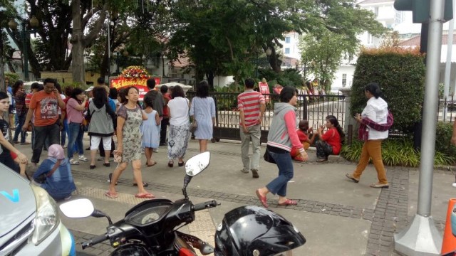 Pendukung Ahok di Balai Kota. (Foto: Johanes Hutabarat/kumparan)