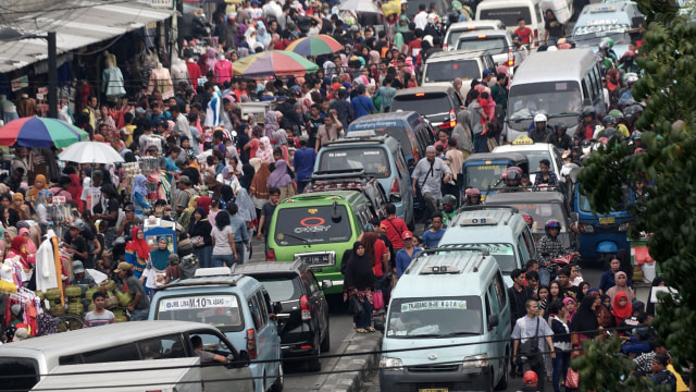 Suasana pasar Tanah Abang, Jakarta, Kamis (11/5) (Foto: Aditia Noviansyah/kumparan)