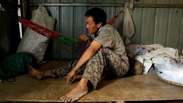 Pekerja di kebun pisang. (Foto: Reuters/Jorge Silva)