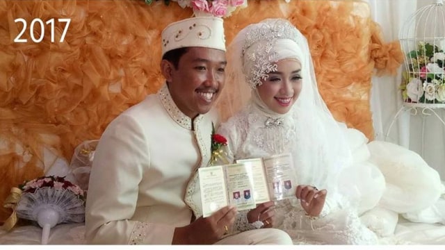 Fadly dan Fatiha saat melangsungkan pernikahan. (Foto: Facebook: Daeng Fadly Soumena)