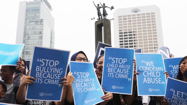 Aksi Anti Kekerasan Terhadap Anak di Bundaran HI. (Foto: Fanny Kusumawardhani/kumparan)